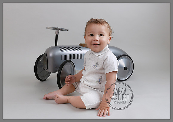 Toddler Photo Shoot with Retro Car